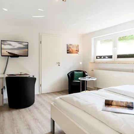 Haus Sundermann Апартаменты Лист