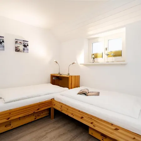Haus Sundermann * List