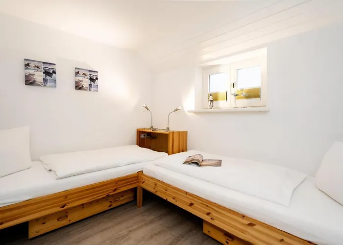 Haus Sundermann * List